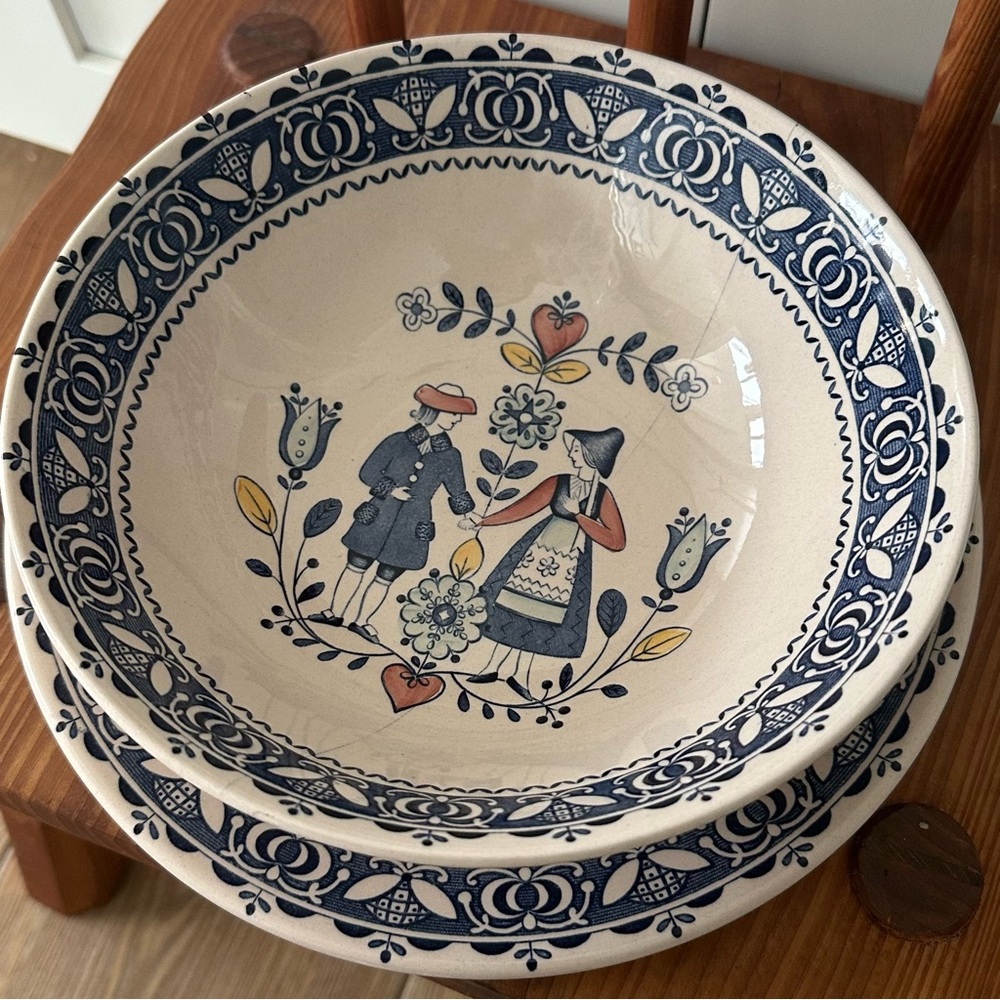 Set of 2 Johnson Brothers Hearts&Frowers Plate and Bowl Vintage Made in England